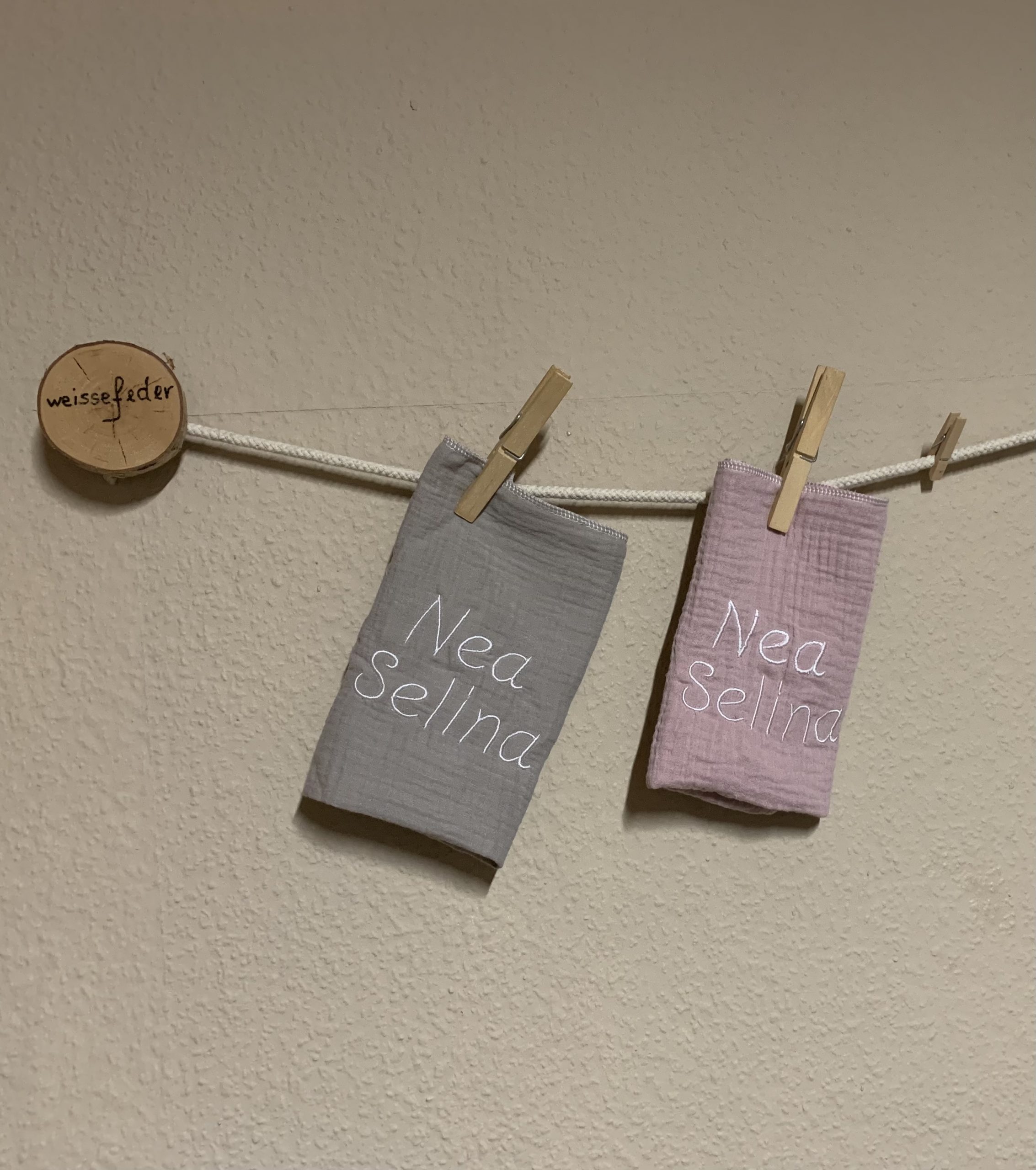 Musselinwindeln im 4er-Set mit Namen oder Motiv bestickt – Bild 5