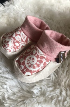 Babyschuhe in verschiedenen Designs